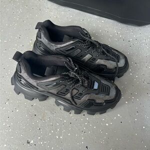 Black size 8 Steve Madden